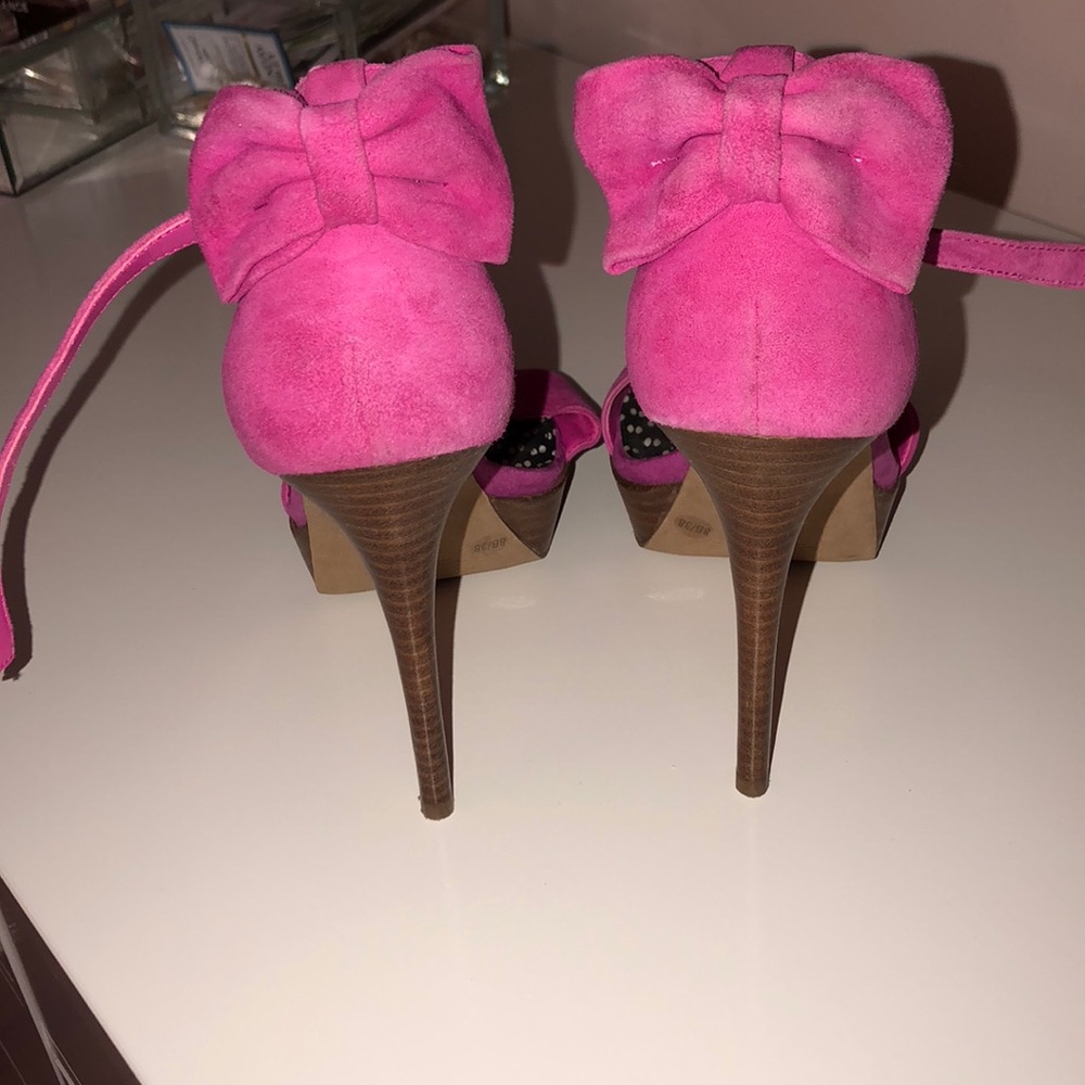 Jessica Simpson heels - Picture 3 of 4